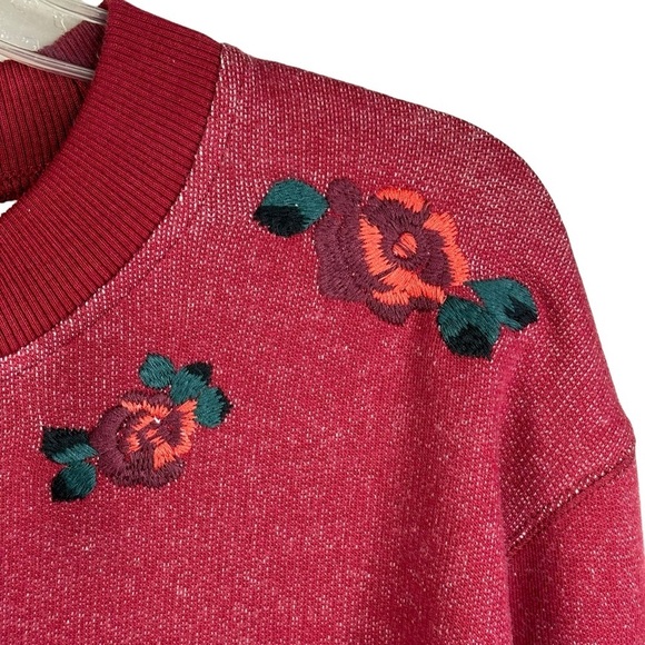 New Burgandy Sweatshirt with Gorgeous Embroidered Roses Size Small NEW - Picture 4 of 13